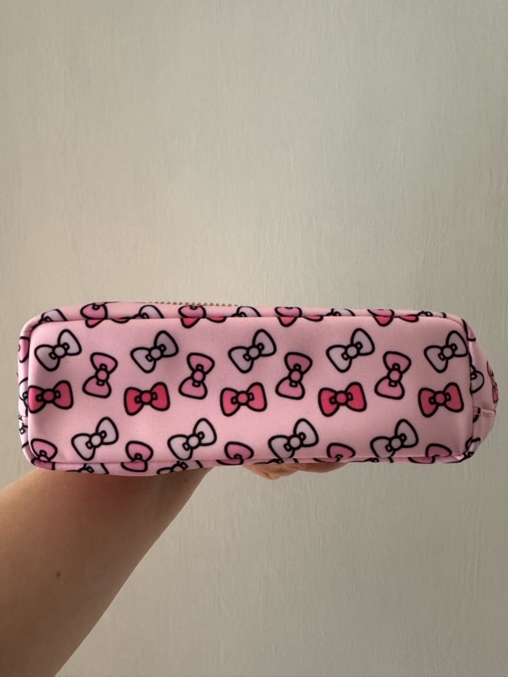 SCL X hello kitty bow slim pouch - Picture 3 of 4